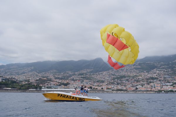Parasailing in Madeira Island - Image 4